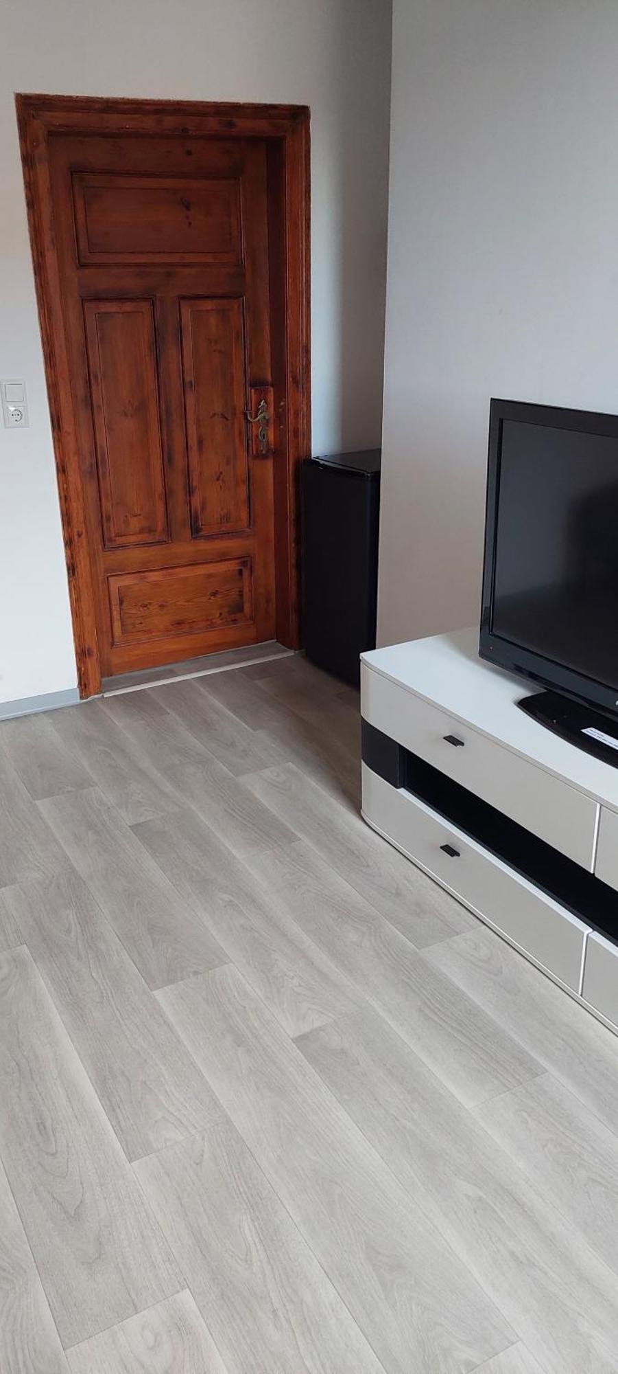 Zu Hause Auf Zeit Bei Marion Lejlighed Bobbau Eksteriør billede